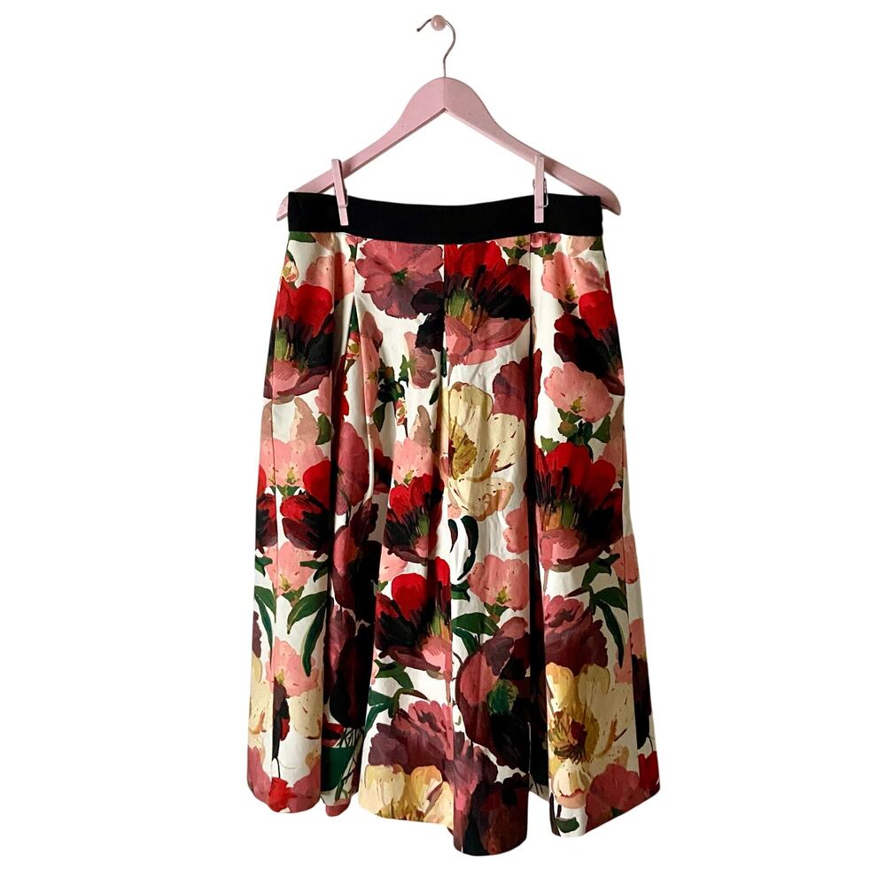 White House Black Market Floral Skirt